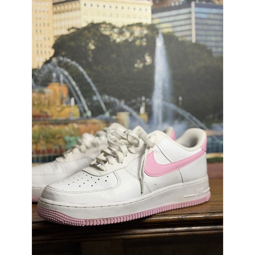 Nike Air Force 1 '07 Bubblegum White Pink Leather Sneakers FJ4146-101 sz 9.5